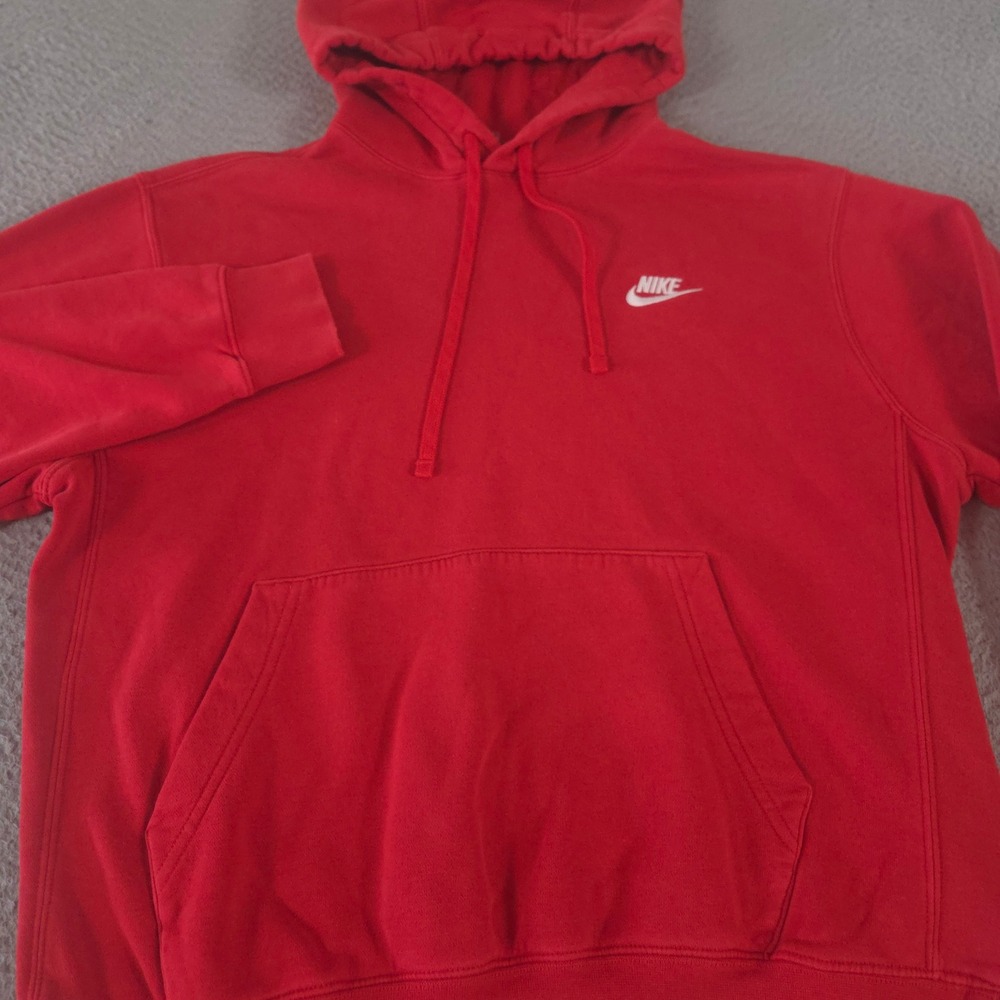 Nike Hoodie Mens Medium Red Sportswear Club Fleece Embroidered Logo Pullover